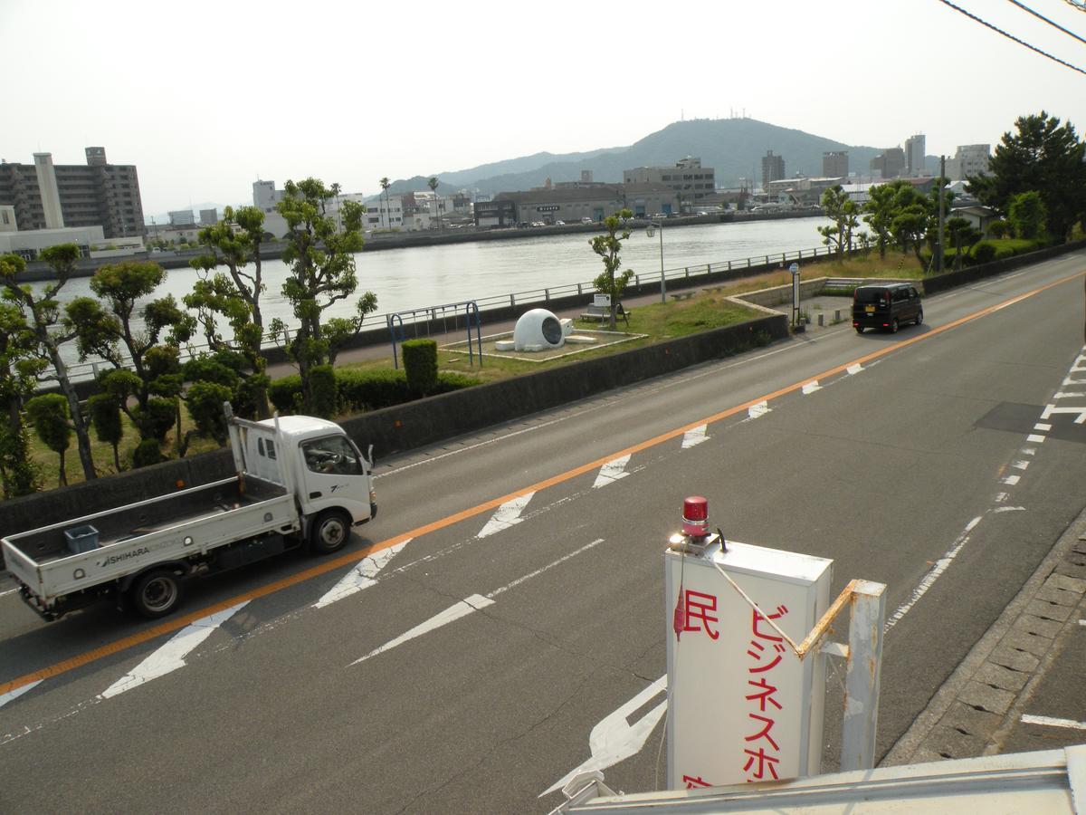 Business Hotel Minshuku Minato Tokushima Exterior photo